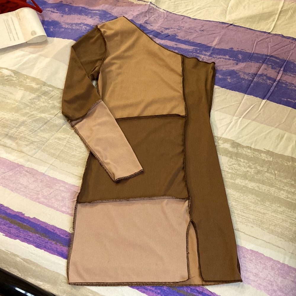 Pretty Little Thing One Sleeve Patch Bodycon Dress Size 8 Brown Tan & Cream